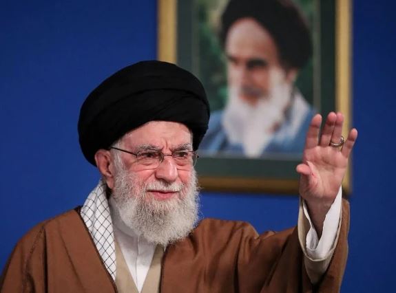 Trump may target Iranian Supreme Leader in a few days, former US ambassador makes dangerous claim
